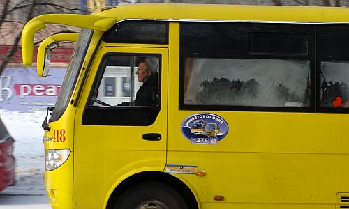администрация благовещенска не исключает, что проезд в автобусах снова подорожает 
