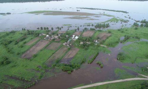 затоплены 128 жилых домов, без транспортного сообщения остаются три населенных пункта
