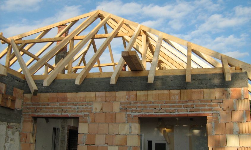 сколько стоит дом построить: спрос на строительные услуги в амурской области резко вырос
