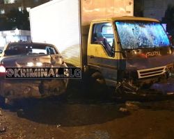 Водитель, попавший в ДТП в микрорайоне Благовещенска, набросился на грузовик оппонента