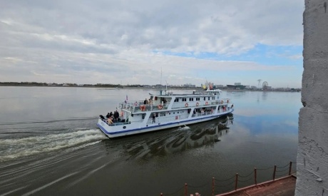 Движение теплоходов между Благовещенском и Хэйхэ временно остановлено из‑за ветра