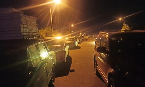 очевидцы: десятки машин скопились по обе стороны перекрытого на ночь зейского моста
