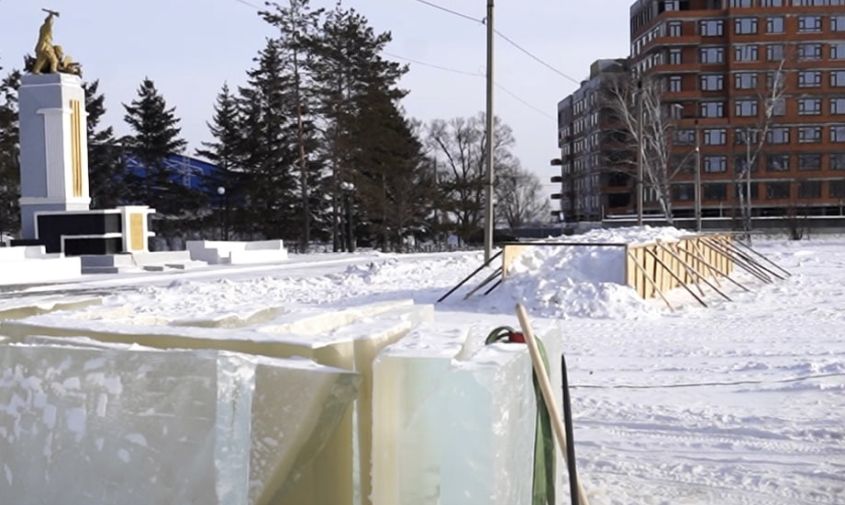 ледовый городок с достопримечательностями санкт-петербурга начали строить в свободном