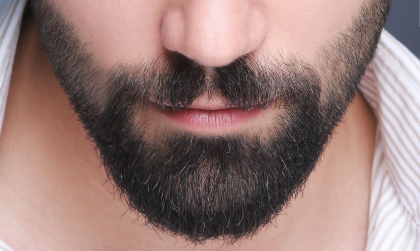опрос: бороду и усы чаще носят бармены, дизайнеры и повара
