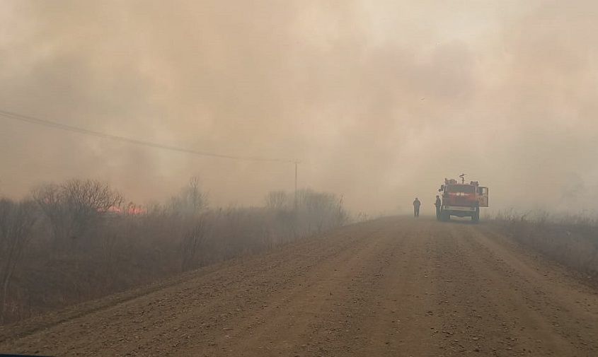 четыре лесных пожара продолжают бушевать в приамурье