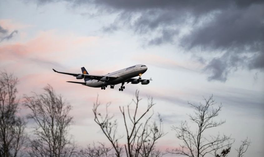 минтранс продолжит субсидирование авиаперевозок для дальневосточников
