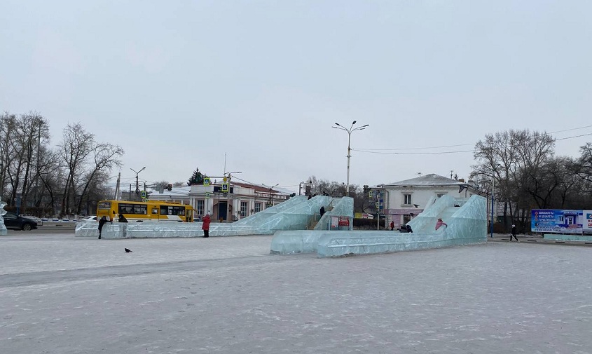 снежный городок в белогорске будет стоять до масленицы
