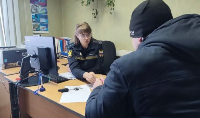 Машину амурчанина отдали его бывшей жене, которой он задолжал 800 тысяч рублей алиментов на сына и дочь