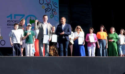 Самые яркие участники шествия на День города в Благовещенске получили награды (ФОТО)