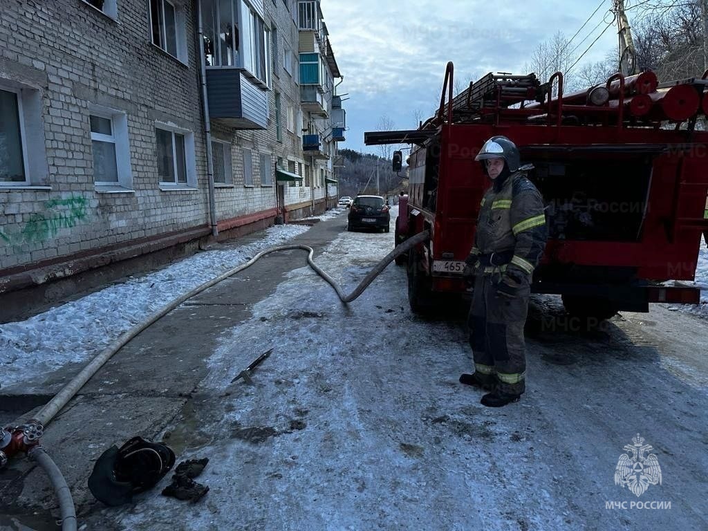 В Белогорье загорелась квартира, в которой находился ребенок